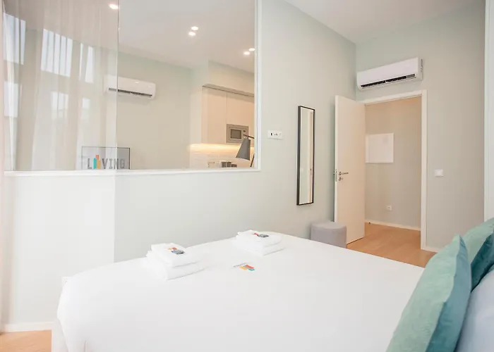 Liiiving In - Sweet Sunlight 아파트