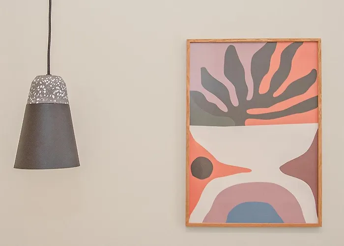 아파트 Liiiving In - Sweet Sunlight