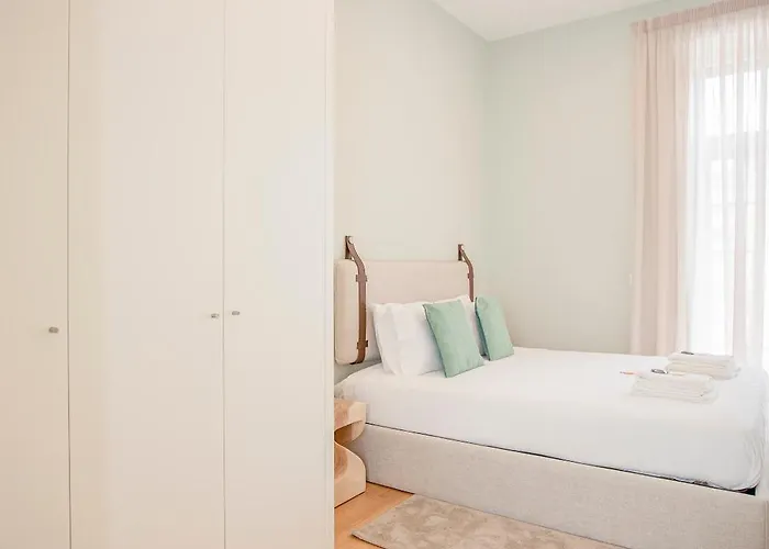 Liiiving In - Sweet Sunlight 아파트